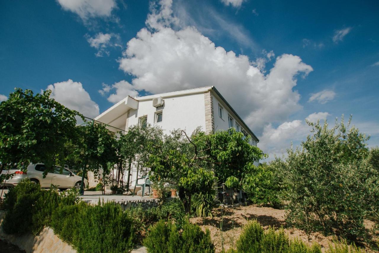 Tomislav Apartment Trogir Exterior photo
